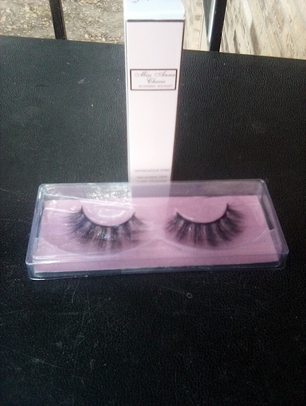 Dramatic Black False Eyelashes - Flared Volume